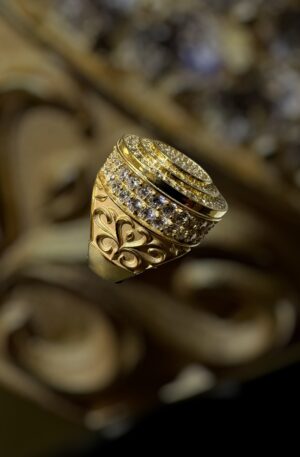 Anillo Modelo Roseta (Estilo Coliseo) 10k 35g a 40g :La Elegancia de una pieza compleja en tu Dedo. Para Otro Kilate o modificasion,contactenos 3️⃣0️⃣5️⃣5️⃣0️⃣1️⃣9️⃣0️⃣4️⃣4️⃣☎️WhatsApp
